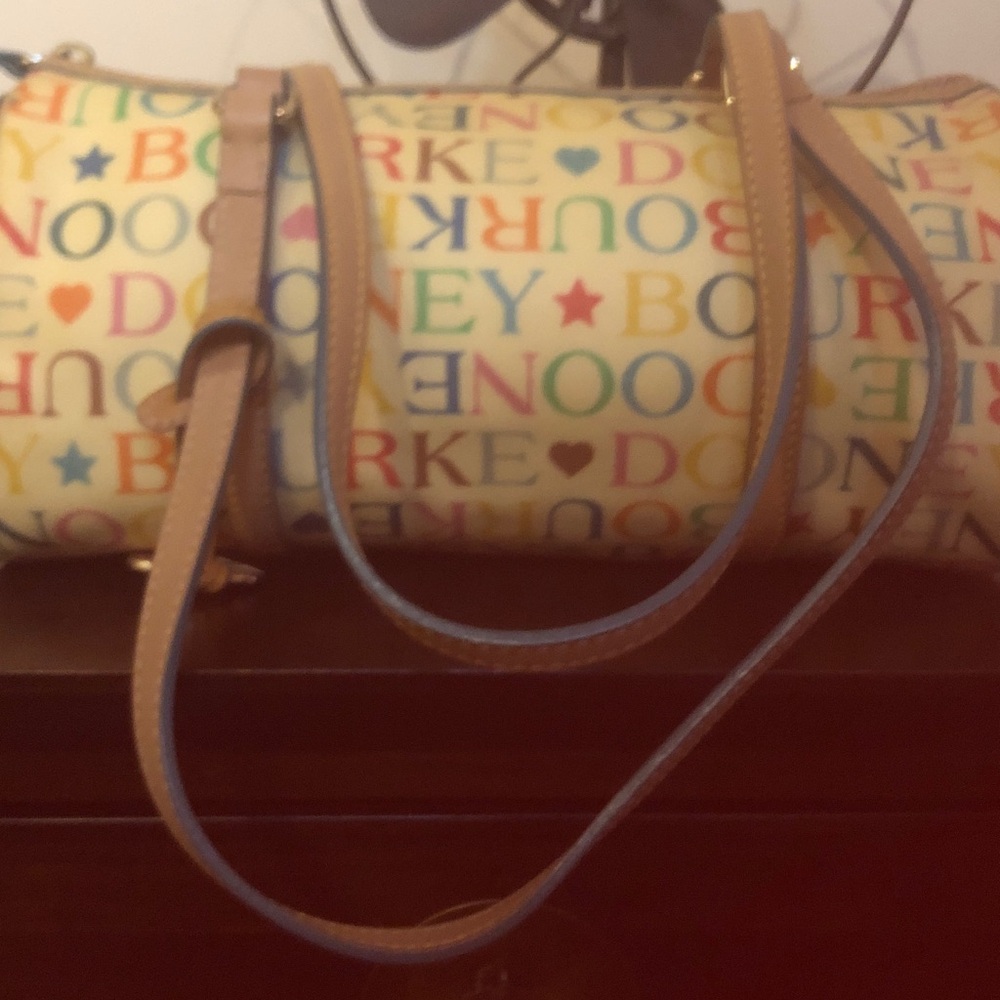 SOLD 💯Dooney & Bourke Colorful Logo Shoulder Bag - Picture 3 of 5
